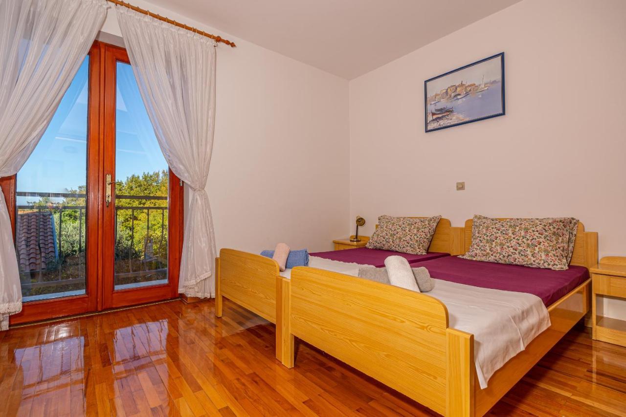 Apartments Francoise Crikvenica Exterior foto