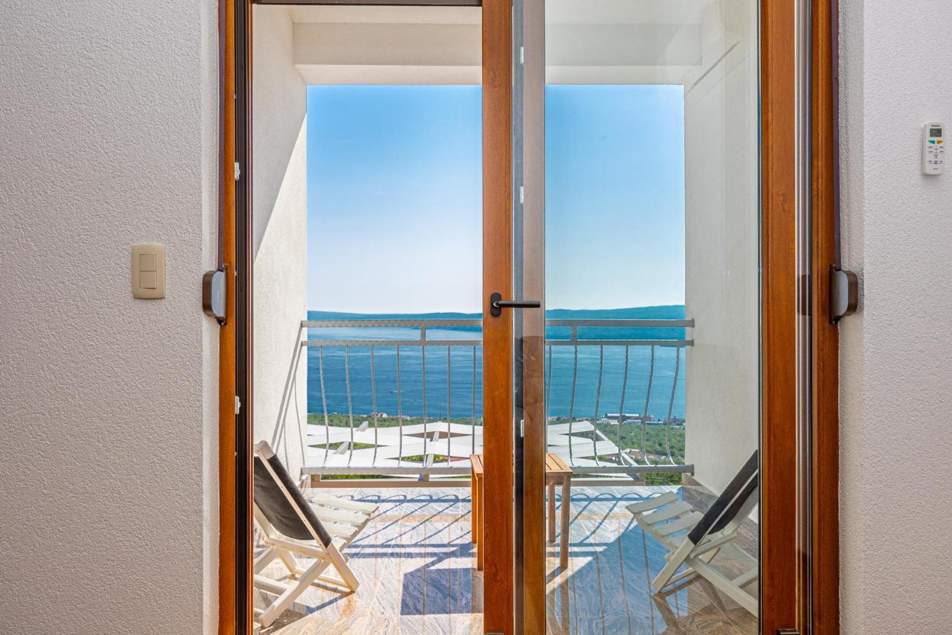 Apartments Francoise Crikvenica Exterior foto